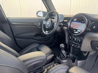 Thumbnail Mobil 4