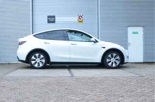 Thumbnail Mobil 8