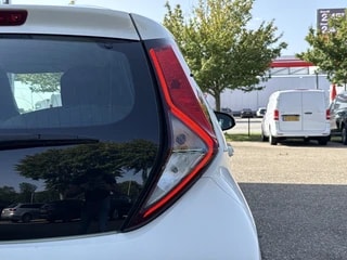 Thumbnail Mobil 10