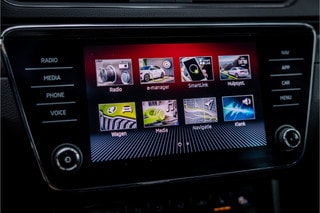 Thumbnail Mobil 10