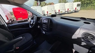 Thumbnail Mobil 8