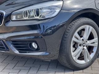 Thumbnail Mobil 8