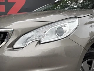Thumbnail Mobil 2