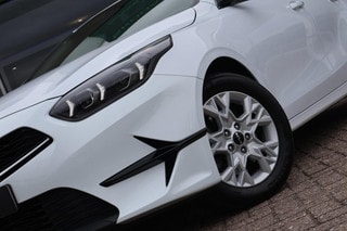 Thumbnail Mobil 9