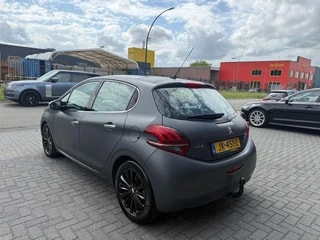 Thumbnail Mobil 8