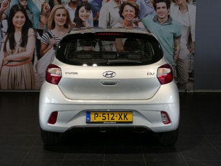 Thumbnail Mobil 4