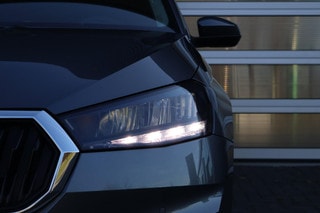 Thumbnail Mobil 10