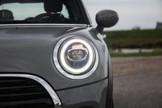 Thumbnail Mobil 6