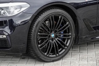 Thumbnail Mobil 8