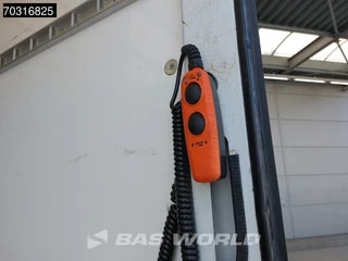 Thumbnail Mobil 8