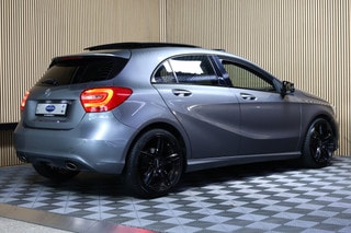 Thumbnail Mobil 9
