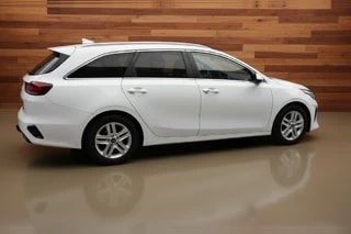 Thumbnail Mobil 5