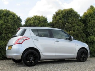 Thumbnail Mobil 6