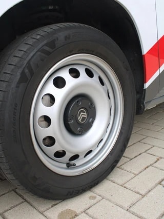 Thumbnail Mobil 4