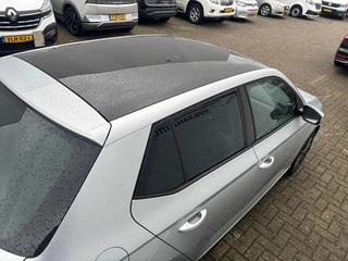 Thumbnail Mobil 8