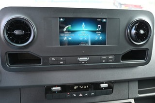 Thumbnail Mobil 4