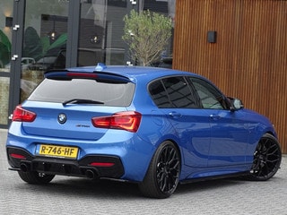 Thumbnail Mobil 8