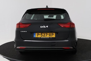 Thumbnail Mobil 8