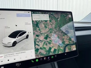 Thumbnail Mobil 8