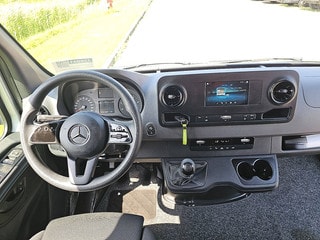 Thumbnail Mobil 8