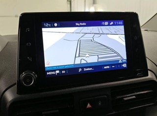 Thumbnail Mobil 4