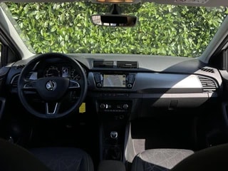 Thumbnail Mobil 6