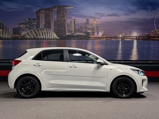 Thumbnail Mobil 4
