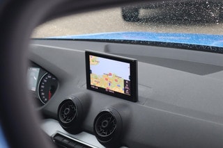 Thumbnail Mobil 6