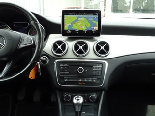 Thumbnail Mobil 9