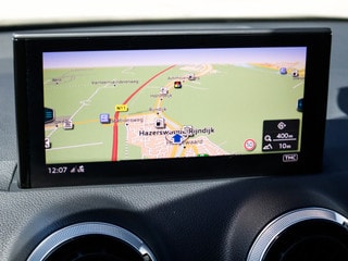 Thumbnail Mobil 8