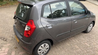 Thumbnail Mobil 4