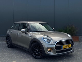 Thumbnail Mobil 4