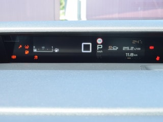 Thumbnail Mobil 8