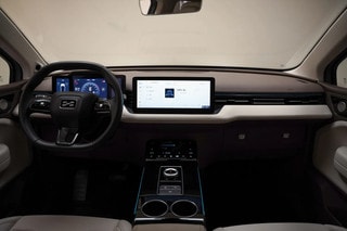 Thumbnail Mobil 4