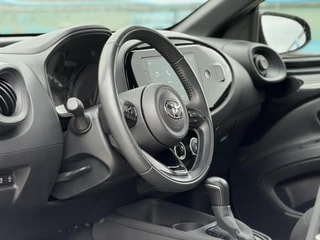 Thumbnail Mobil 10