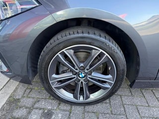Thumbnail Mobil 10