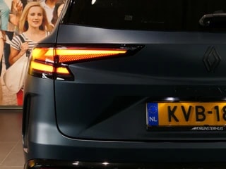 Thumbnail Mobil 8