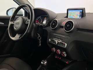 Thumbnail Mobil 8