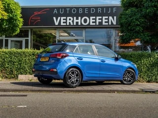 Thumbnail Mobil 7