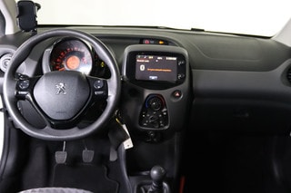 Thumbnail Mobil 3