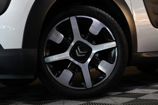 Thumbnail Mobil 4