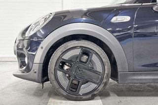 Thumbnail Mobil 4
