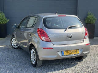 Thumbnail Mobil 4