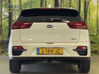 Thumbnail Mobil 6