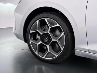 Thumbnail Mobil 6