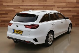 Thumbnail Mobil 4