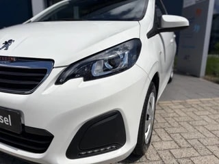 Thumbnail Mobil 9
