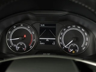 Thumbnail Mobil 8