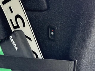 Thumbnail Mobil 9