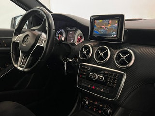 Thumbnail Mobil 8